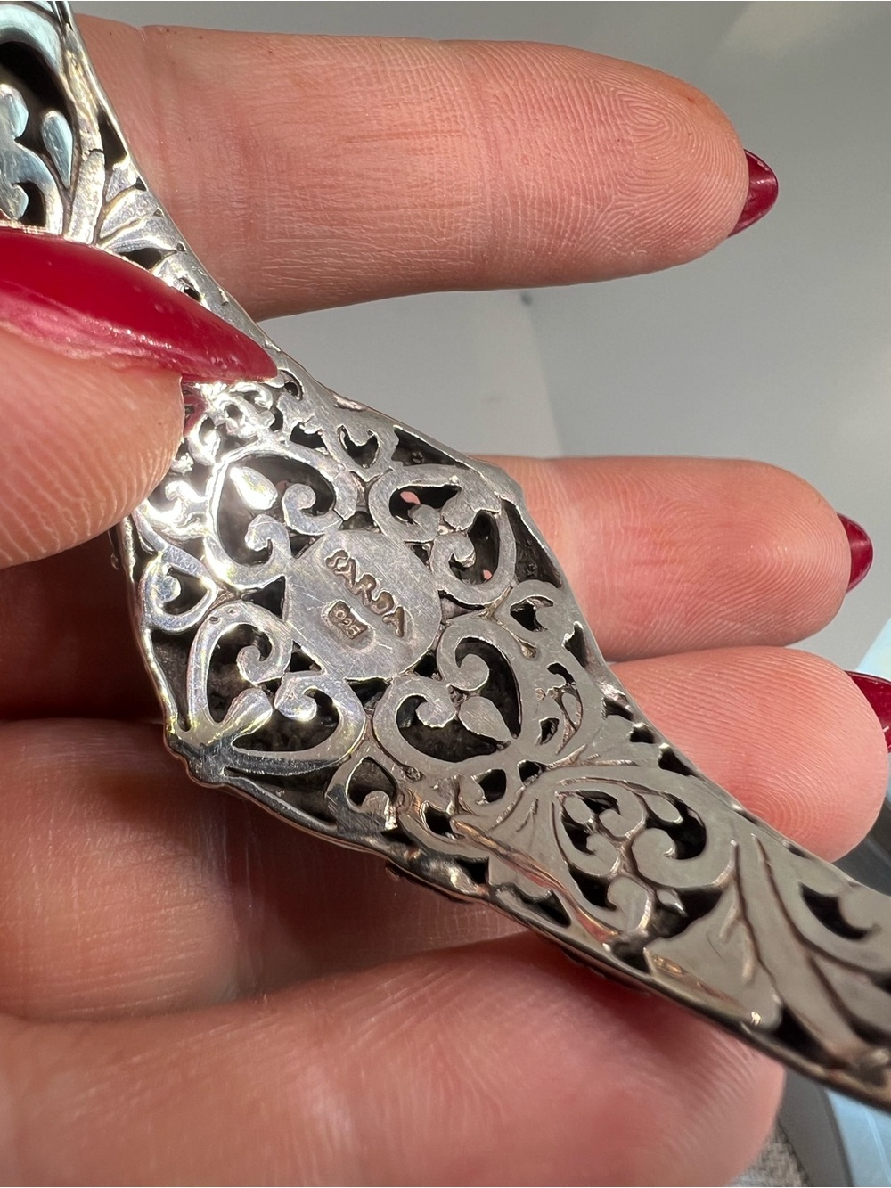 SARDA Ornate Sterling Silver Statement Cuff Bracelet with Black & White Stone - Picture 13 of 15